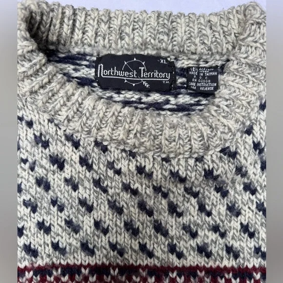 Northwest Territory Men's Vintage Crewneck Sweater - Cream and Burgundy Pattern - Picture 2 of 5